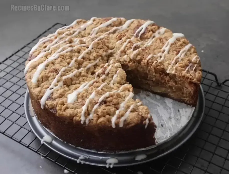 Apple Crumble Cake