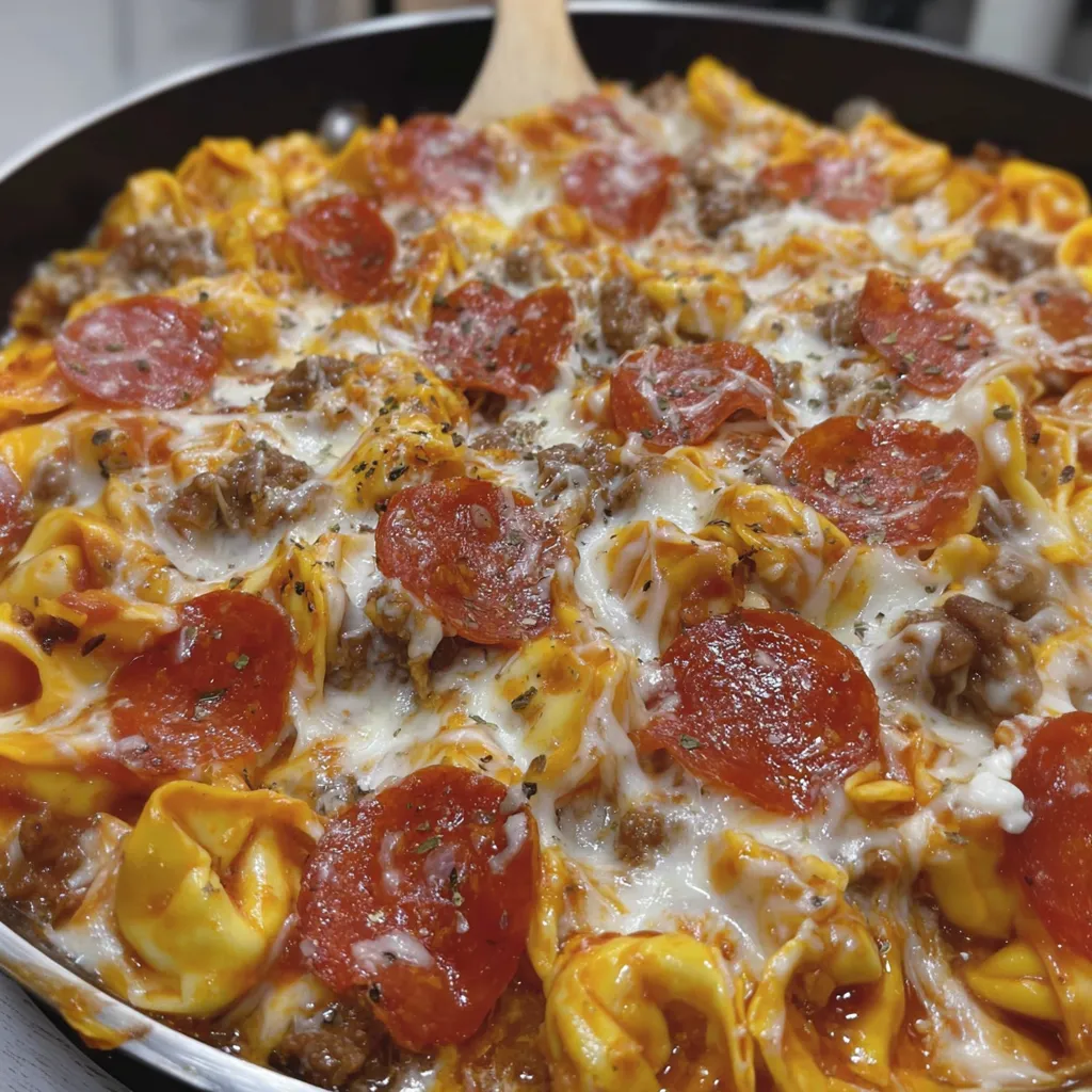 Cheesy Pizza Tortellini One Pan Dinner